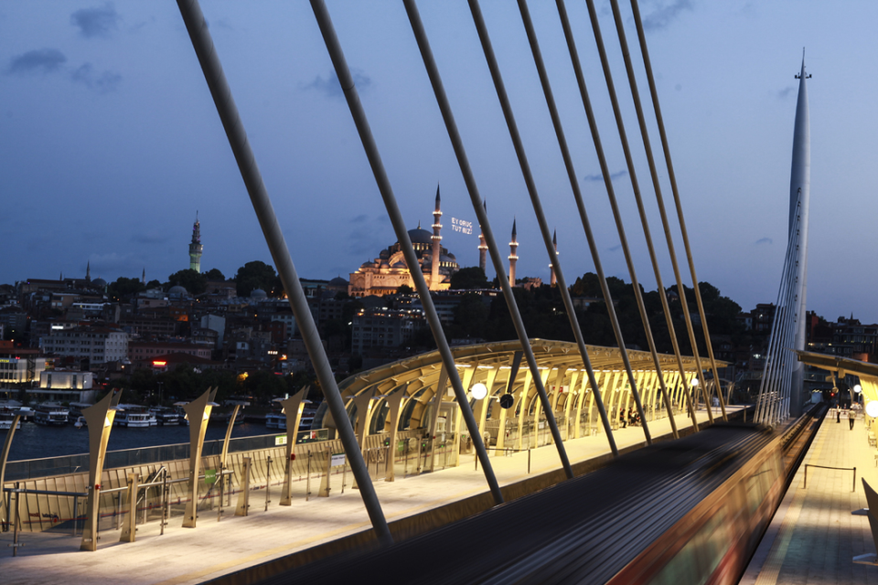 HALİÇ METRO GEÇİŞ KÖPRÜSÜ PROJESİ